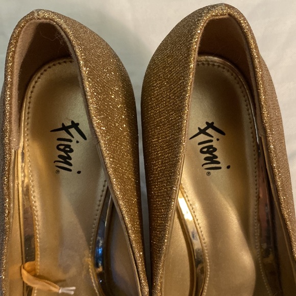 Fioni heels NWOT - Picture 3 of 8